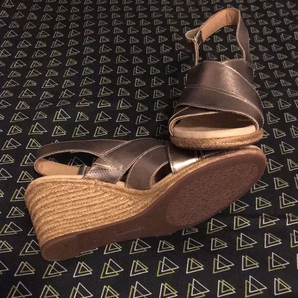 Pretty wedges - Picture 3 of 3